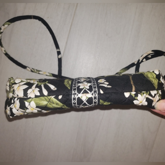 Vera Bradley Vintage small crossbody, Jasmine, EUC - Picture 8 of 8